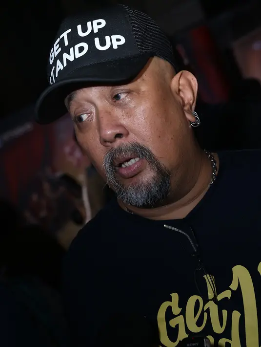 Bagi komedian senior Indro Warkop, dunia komedi saat ini sudah semakin berkembang. Jika dulu komedi lebih kepada lawakan dan banyolan, kini kata pria berkepala plontos ini komedi sudah berkembang ke ranah lainnya. (Andy Masela/Bintang.com)