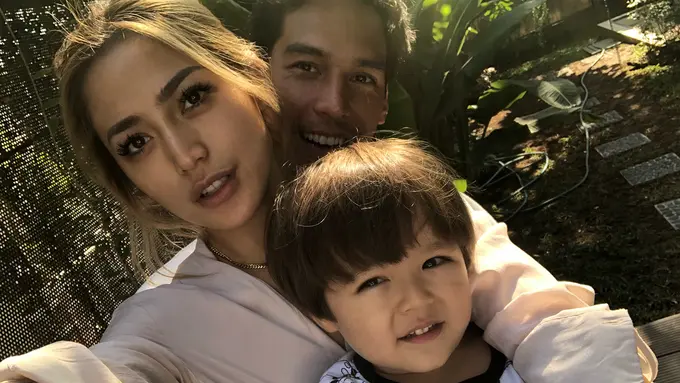 [Fimela] Jessica Iskandar dan Richard Kyle