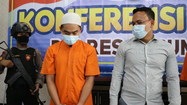 Polres Kebumen menangkap dua pemuda pengonsumsi tembakau gorila. (Foto: Liputan6.com/Polres Kebumen)