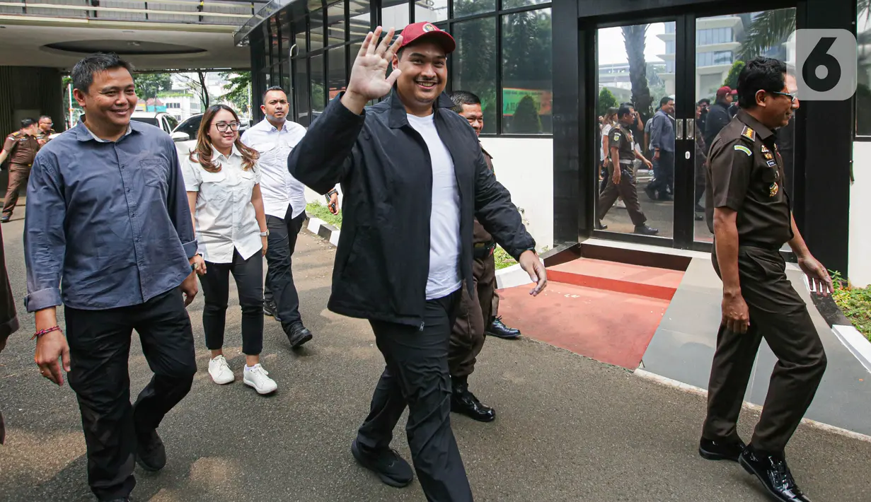 Dito Ariotejo menjalani pemeriksaan mengenai tudingan dirinya ikut terlibat dalam kasus korupsi base transceiver station (BTS) 4G Kementerian Komunikasi dan Informatika (Kominfo) periode 2020-2022. (Liputan6.com/Faizal Fanani)