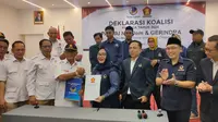 Penandatanganan koalisi Gerindra dan Nasdem Kota Cirebon untuk Pilkada 2024. Fofo (Liputan6.com / Panji Prayitno)