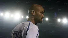 Sergio van Dijk, merupakan striker baru muka lama bagi Persib. Setelah memutuskan kembali, pemain naturalisasi ini melakoni debut saat melawan Madura United pada laga TSC di Stadion Si Jalak Harupat, Sabtu (28/5/2016). (Bola.com/Vitalis Yogi Trisna)