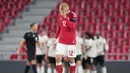 Pemain Denmark, Kasper Dolberg, tampak kecewa usai ditaklukkan Belgia pada laga UEFA Nations League di Stadion Parken, Minggu (6/9/2020). Belgia menang 2-0 atas Denmark. (Liselotte Sabroe/Ritzau Scanpix via AP)
