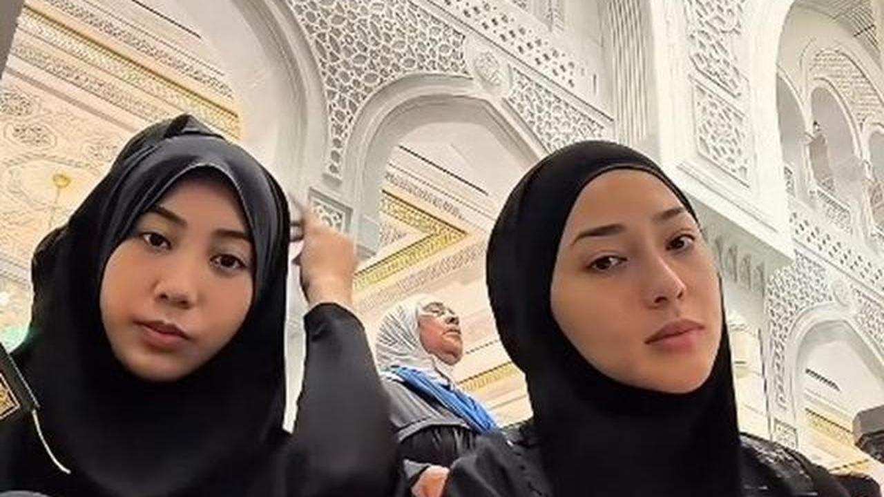 7 Gaya Hijab Simpel Terbaru ala Nikita Willy, Tampil Elegan dan Anggun di Setiap Momen