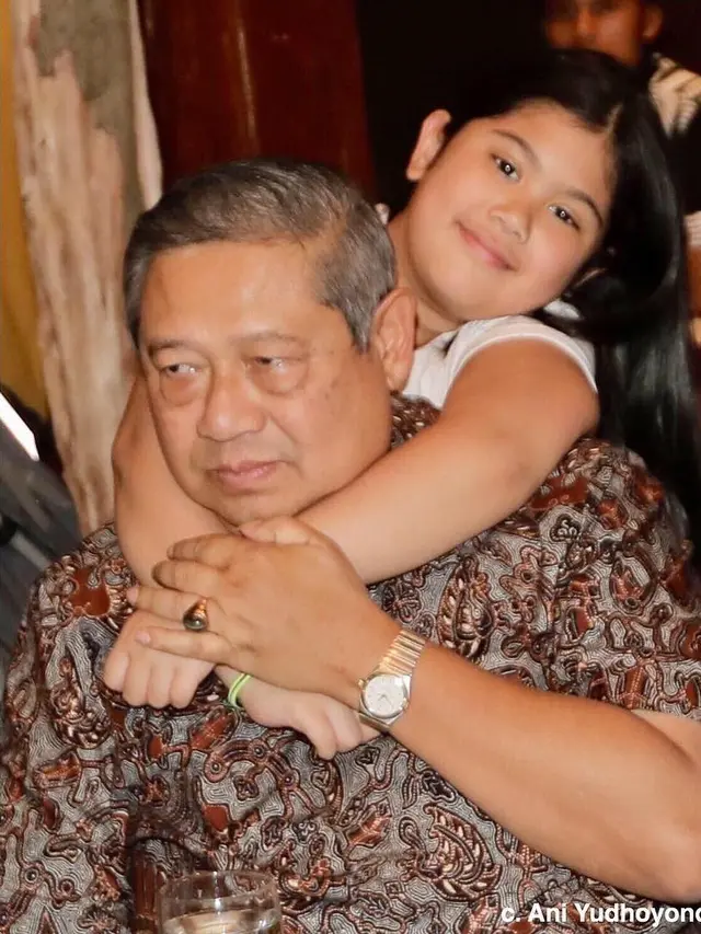 SBY bersama cucu