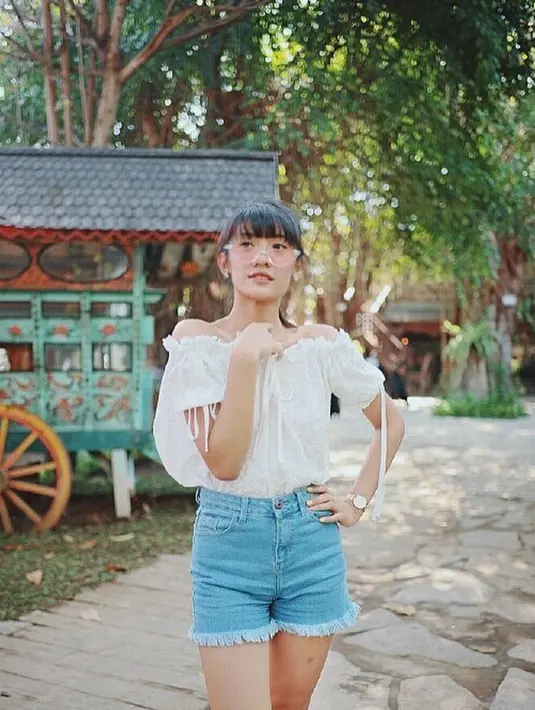 (Instagram/anissaaziza)