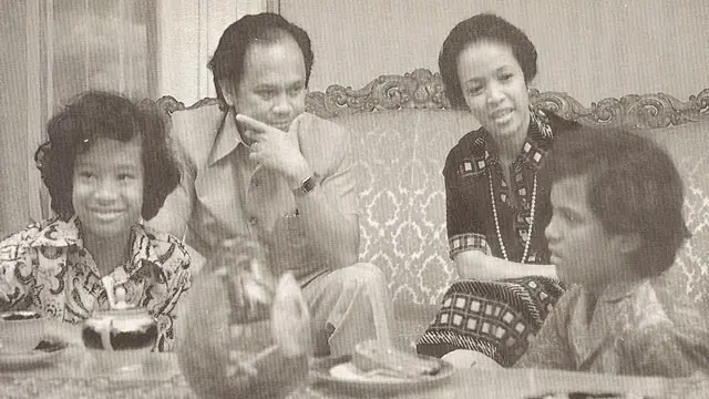 potret habibie