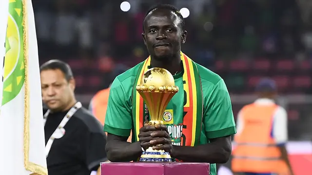 Foto: Dalam Dua Bulan, Dua Mimpi Mohamed Salah bersama Timnas Mesir Dibuyarkan Sadio Mane bersama Timnas Senegal