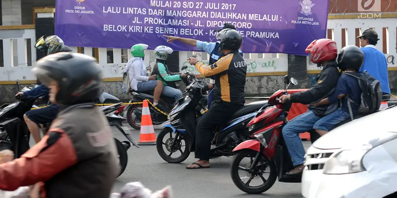 Pengalihan Arus Lalu Lintas Perempatan Matraman Diuji Coba