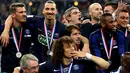 Ekspresi pemain PSG setelah menjuarai Coupe de France di Stade de France, Sabtu (21/5/2016). (AFP/Franck Fife)