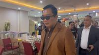 Ridwan Kamil Tiba di Bareskrim Polri untuk Jalani Tes DNA (Foto: Habibie/merdeka.com)