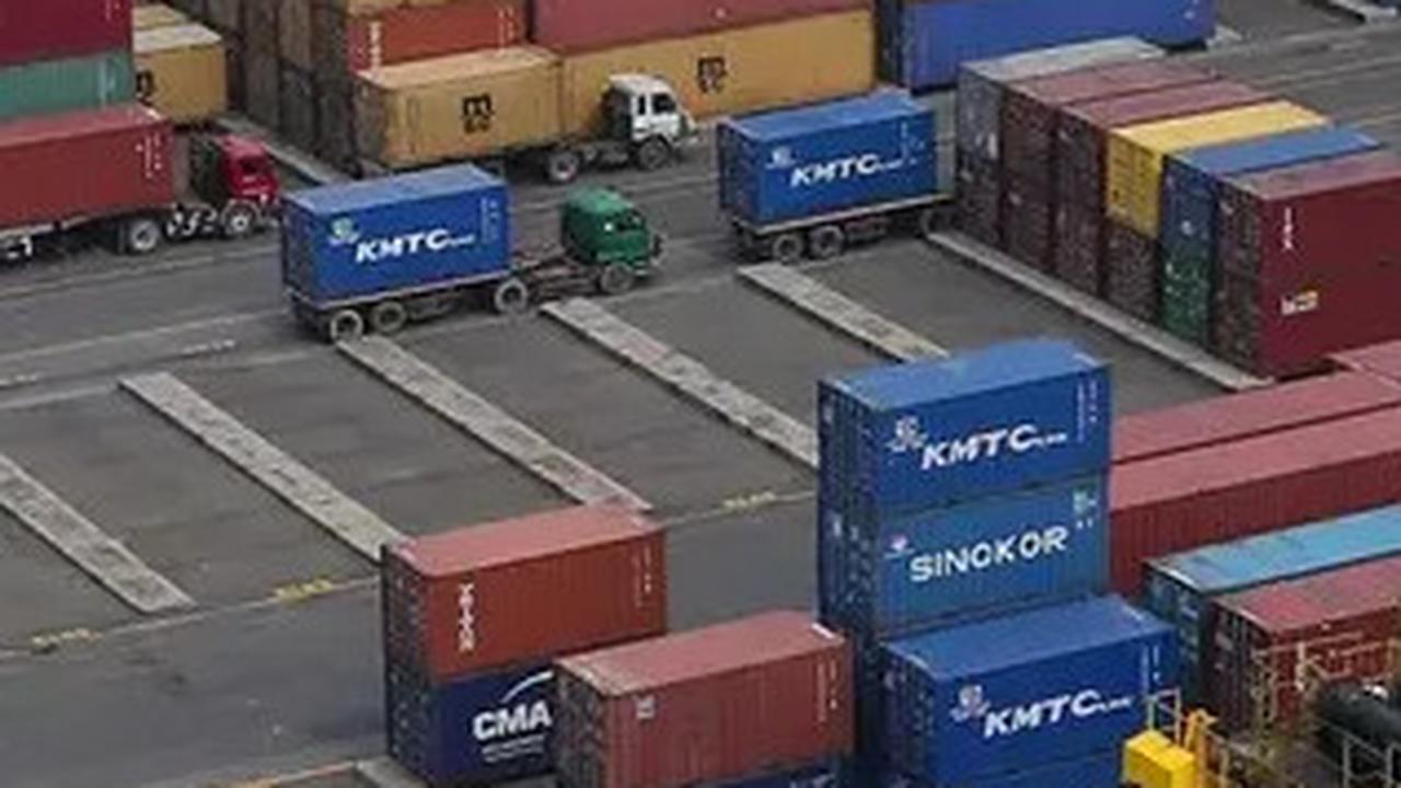 Januari 2024 Kembali Surplus, Neraca Perdagangan Indonesia Moncer Selama Hampir 4 Tahun