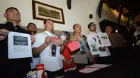 Polisi di Surabaya mengungkap kasus dugaan penghinaan terhadap Wali Kota Surabaya Tri Rismaharini. (Foto: Liputan6.com/Dian Kurniawan)