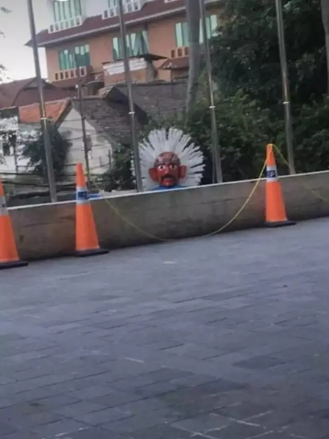 6 Tingkah Orang Bikin Kaget Ini Jadi Deg-Degan, Kocak