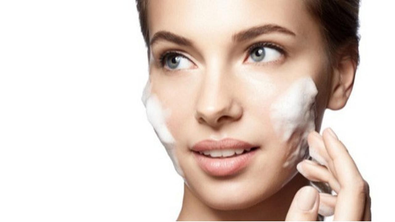 Wajah Terasa Panas Setelah Skincare? Ini Cara Mengatasinya, Yuk Simak!