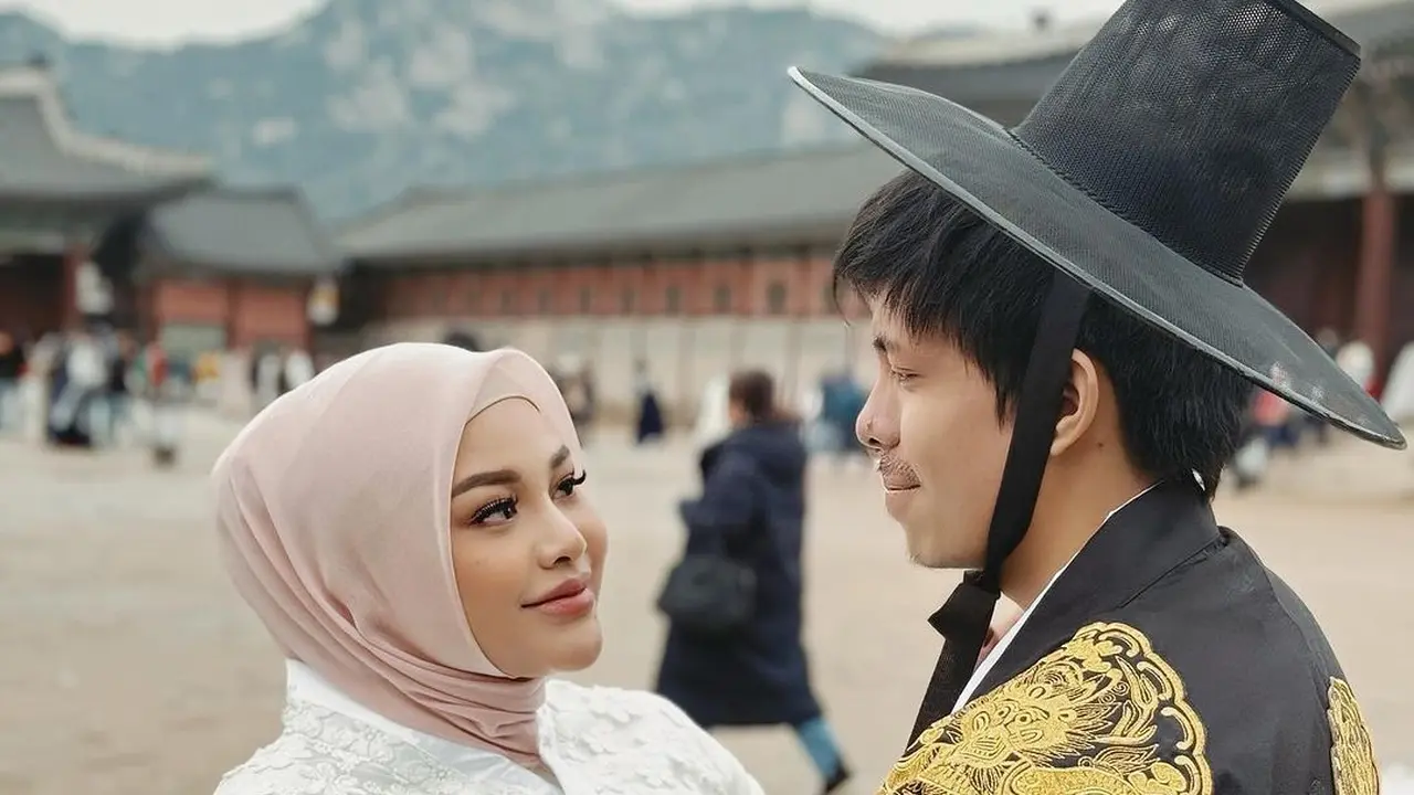Aurel Hermansyah dan Atta Halilintar. [Foto: Instagram/aurelie.hermansyah]