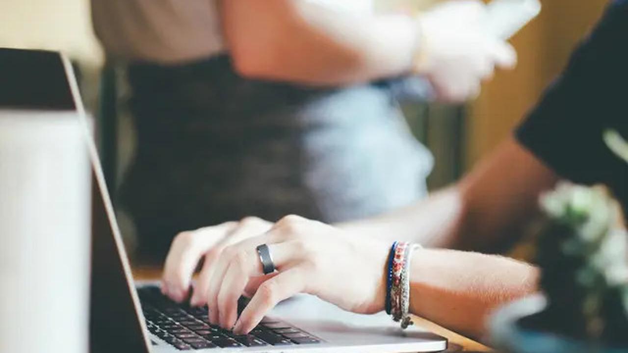 Cara Agar Laptop Tidak Lemot dengan Windows + R, Performa Meningkat 30%