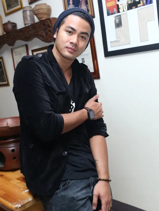 Guntur mengisahkan, kalau Amel Alvi orangnya terbuka. Sesama saling terbuka, membuat keduanya tidak susah dalam membangun chemistynya. (Andy Masela/Bintang.com)