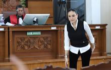 FOTO: Artis  Nikita Mirzani Dituntut 11 Tahun Penjara dalam Kasus Pemerasan dan TPPU