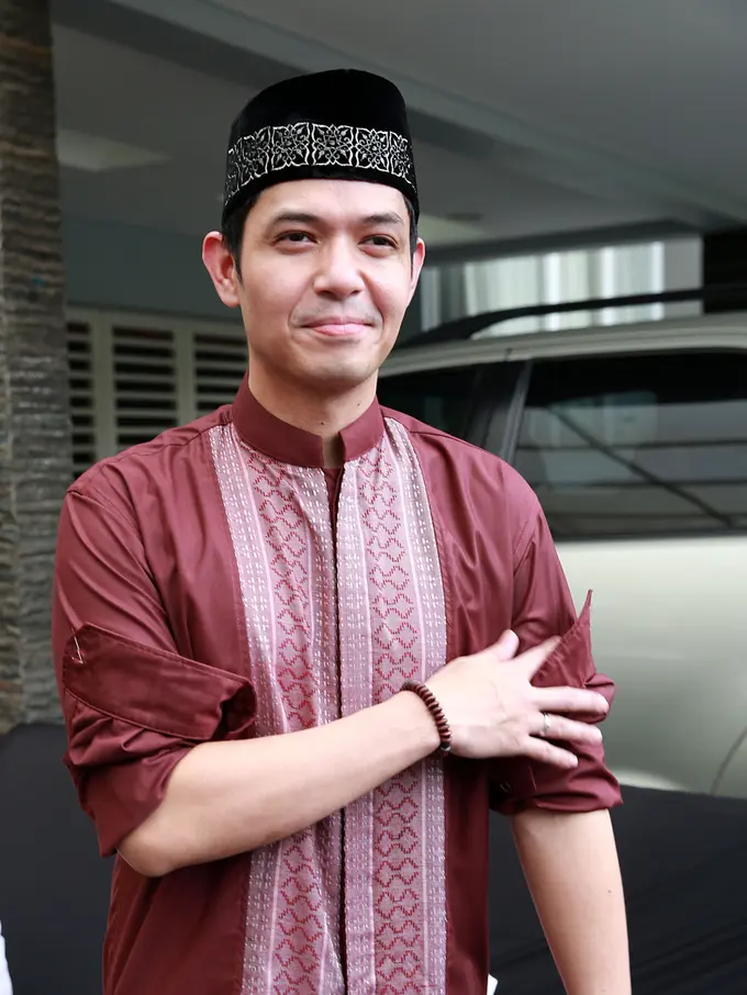 [Bintang] Dude Herlino