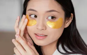 Berapa Lama Pakai Masker Mata? Ini Durasi Ideal dan Cara Pakai yang Benar