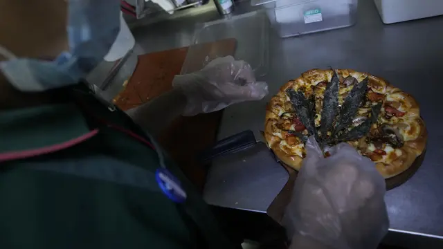Thailand Perkenalkan Pizza Ganja