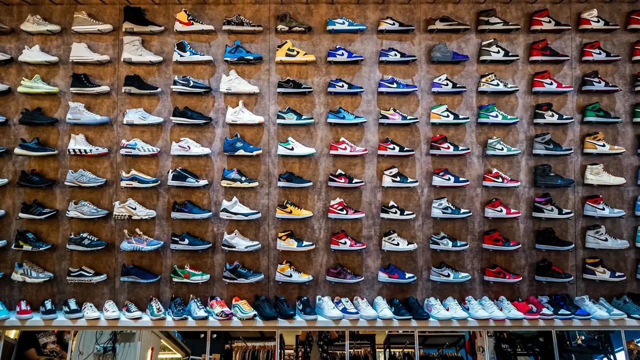 Store Sepatu Penyedia Sneakers yang Sulit Ditemukan di BoomBoom.id
