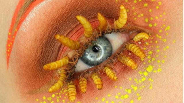 Ekstrem, Makeup Artis Gunakan Serangga Sungguhan di Karyanya