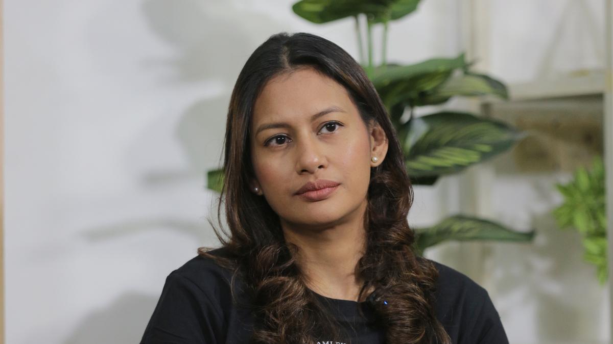 Romantika Raihaanun Syuting Film Labinak, Jadi Guru Fisika Yang Naif, Bandel Sekaligus Pemberani