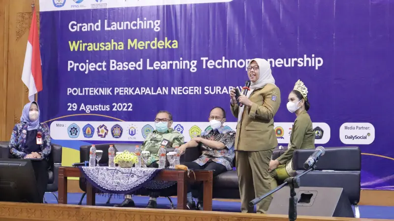Kepala Badan Perencanaan Pembangunan Daerah, Penelitian dan Pengembangan (Kabappedalitbang) Surabaya Febrina Kusumawati. (Dian Kurniawan/Liputan6.com)
