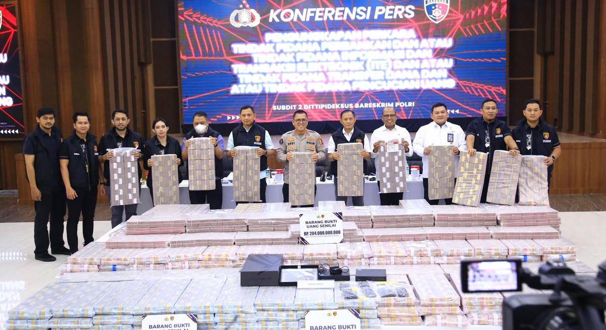 Penampakan Tumpukan Rp204 Miliar Hasil Kejahatan Sindikat Bobol Rekening Dormant