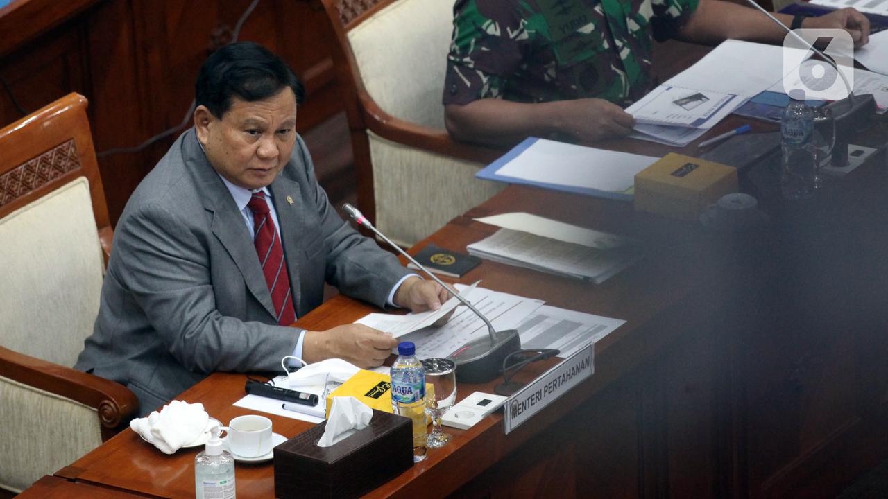 FOTO: Menhan - Menkeu Minta Persetujuan Komisi I Jual KRI Teluk Mandar dan Penyu