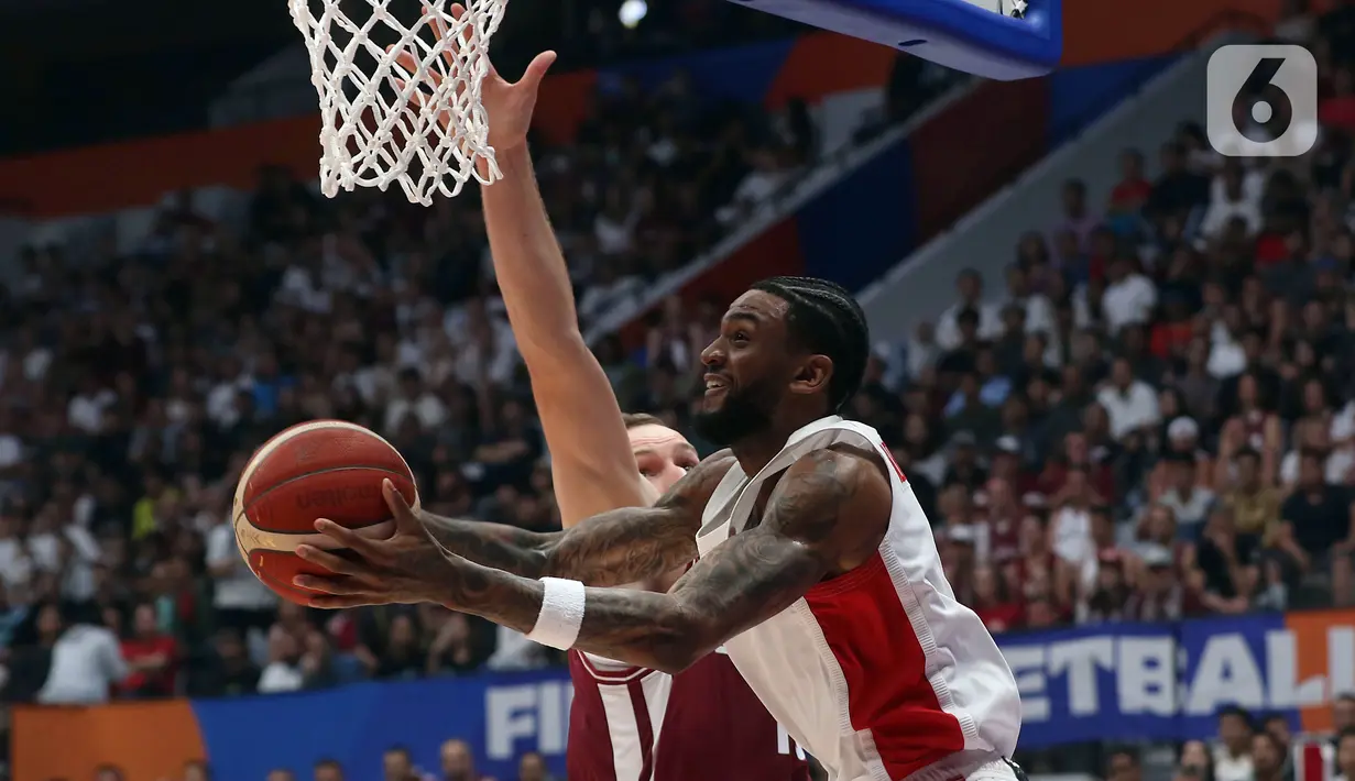 Timnas basket Kanada dipastikan menjadi juara Grup H FIBA World Cup 2023 usai mengalahkan Latvia 101-75 pada laga pamungkas penyisihan Grup H FIBA World Cup 2023 di Indonesia Arena, Gelora Bung Karno, Jakarta, Selasa (29/8/2023). (Liputan6.com/Helmi Fithriansyah)