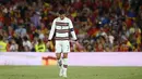 <p>Penyerang Portugal, Cristiano Ronaldo berjalan di lapangan saat bertanding melawan Spanyol pada pertandinga perdana Grup B Nations League 2022 di Stadion Benito Villamarin, di Seville, Spanyol, Jumat (3/6/2022). Spanyol bermain imbang dengan Portugal 1-1. (AP Photo/Jose Breton)</p>