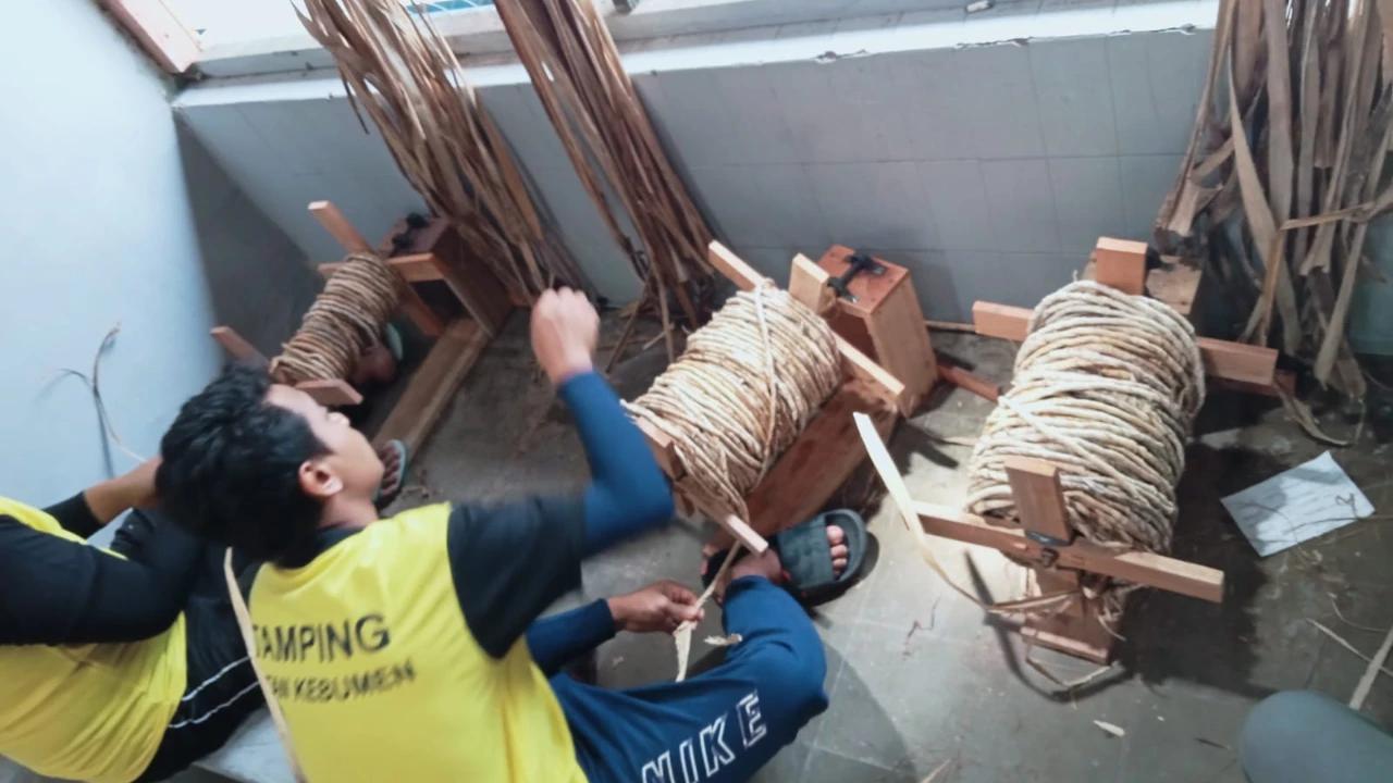 Warga Binaan Rutan Kebumen 'Sulap' Limbah Serat Pisang Jadi bahan Baku Kerajinan Bernilai Tinggi