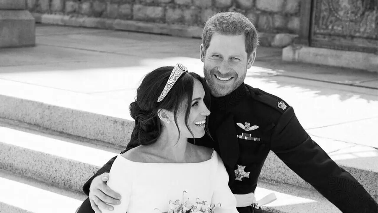 [Bintang] Meghan Markle - Pangeran Harry