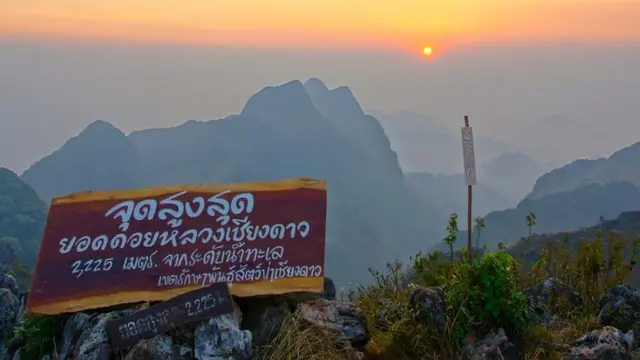 Gunung Doi Chiang Dao di Thailand juga dikenal sebagai Doi Luang Chiang Dao