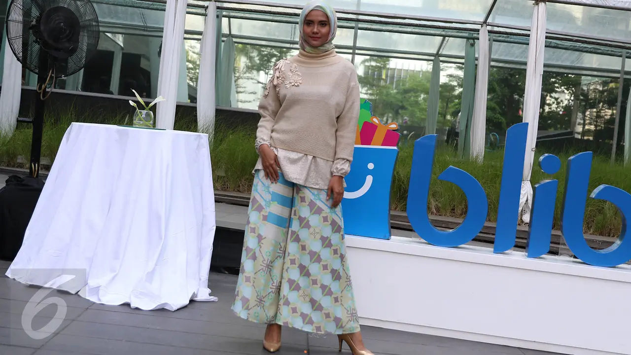 Blibli.com Hadirkan Koleksi Fashion Eksklusif Papercut dan Ria Miranda