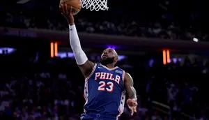 Sixers Tumbangkan Knicks 106-100, Debut LeBron James dan Jaylen Brown Berbuah Kemenangan