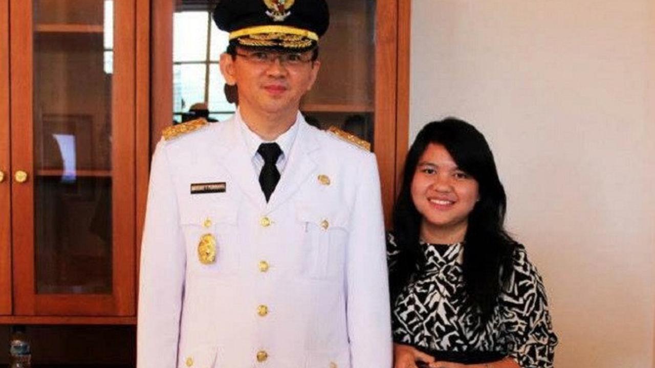 Ahok bersama stafnya, Ima Mahdiah