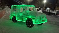 SUV ini terbuat dari es (Autoevolution)