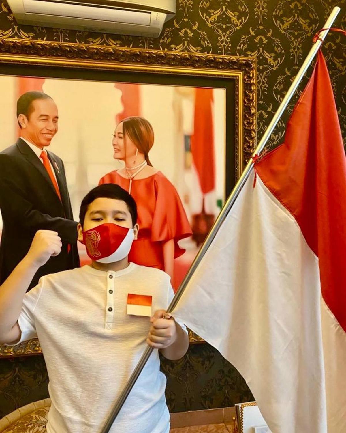 Kini Makin Gondrong, 9 Potret Ivander Damares Anak Inul Daratista yang Akui Ingin Main Sinetron dan Bisnis - Sang ibu Beri Persyaratan