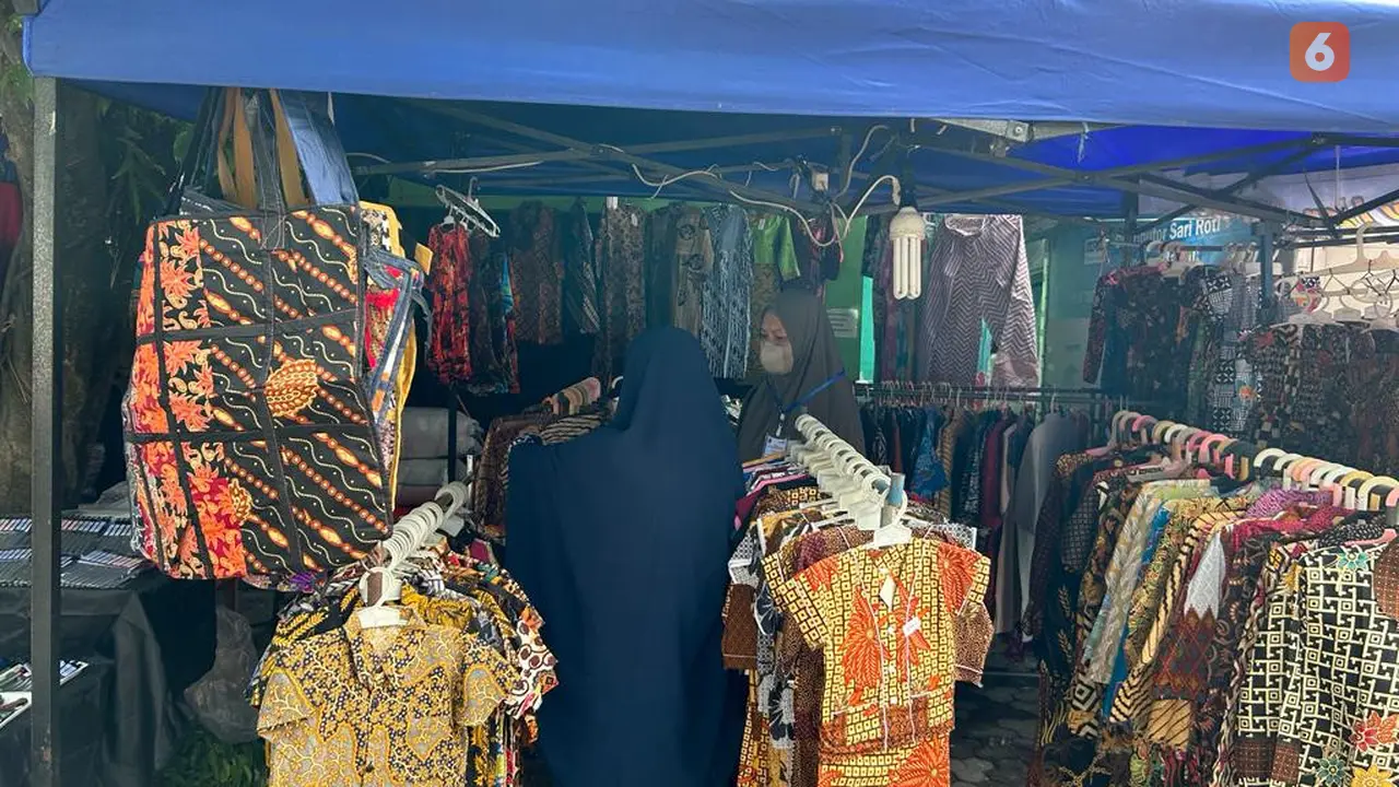 Berkah Pedagang Batik di Perhelatan Muktamar Muhammadiyah ke-48 di Solo