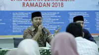 Wali Kota Semarang Hendrar Prihadi membuka "Gerakan Santri Menulis" untuk melawan hoax. (foto : Liputan6.com/felek wahyu)
