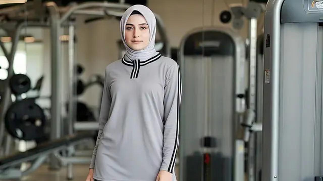 10 Gym Outfits Perempuan Hijab yang Elegan di 2025, Tampil Stylish Saat Olahraga