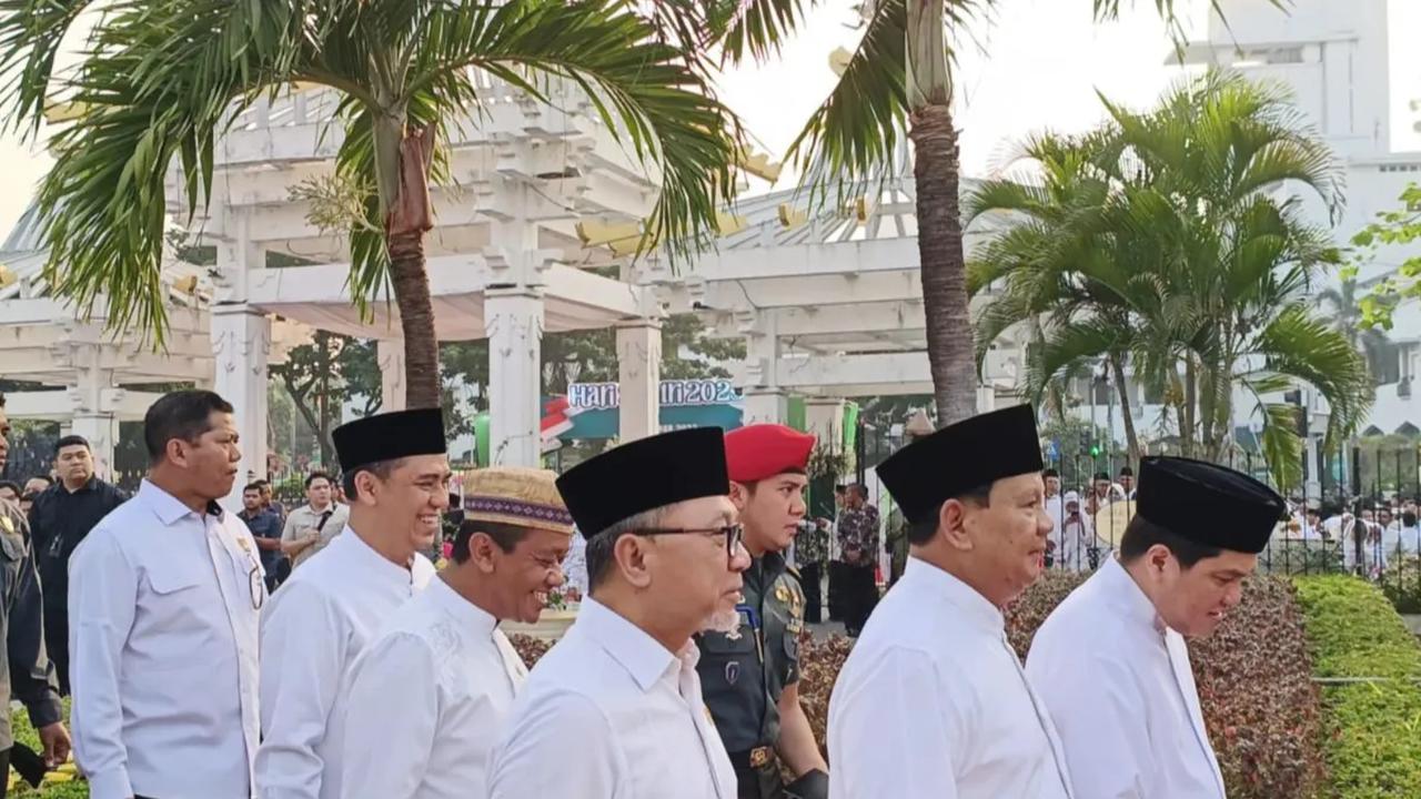 Zulhas mengatakan, PAN percaya di tangan Prabowo dan Gibran ada harapan pembangunan Indonesia ke depan cemerlang.<br>