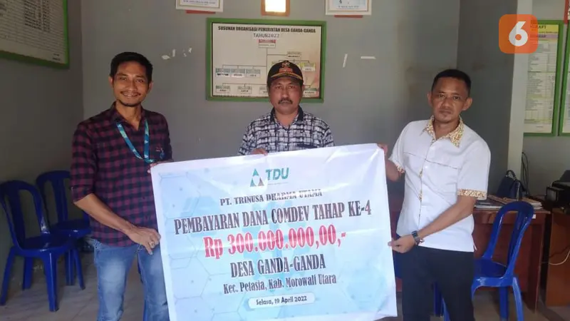 penyerahan dana CSR PT Trinusa Dharma Utama ke Pemerintah Desa Ganda-Ganda