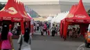 Ribuan pengunjung memadati Pekan Raya Jakarta (PRJ) Monas dibuka sejak Selasa (10/6/2014) (Liputan6.com/Faisal R Syam).