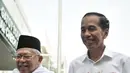 Pasangan bakal calon presiden dan wakil presiden Joko Widodo atau Jokowi (kanan) dan KH Ma'ruf Amin (kiri) saat tiba di RSPAD Gatot Subroto, Jakarta, Minggu (12/8). Jokowi dan KH Ma'ruf Amin tiba pukul 08.00 WIB. (Merdeka.com/Iqbal Nugroho)