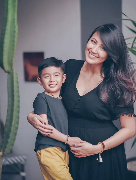 (Instagram/mrssharena)